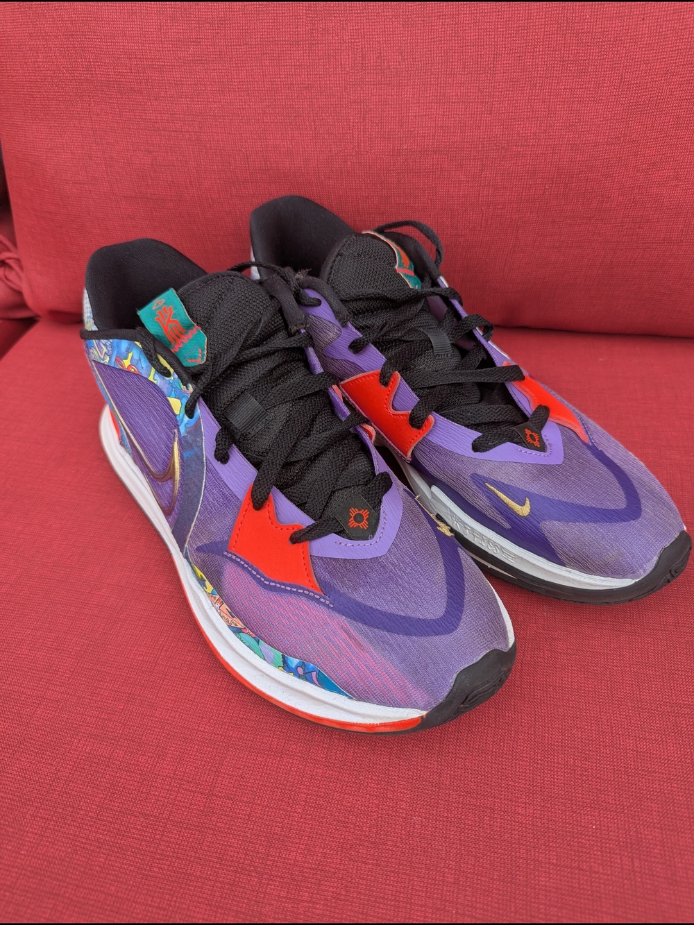Nike Kyrie Low 5 'Jewell Loyd Mural'